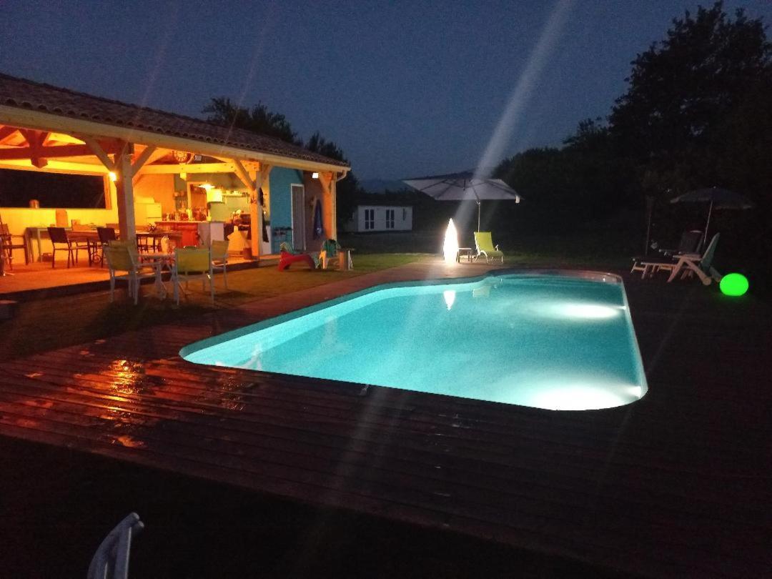 Les Chalets Salineens Salies-du-Salat Exteriör bild