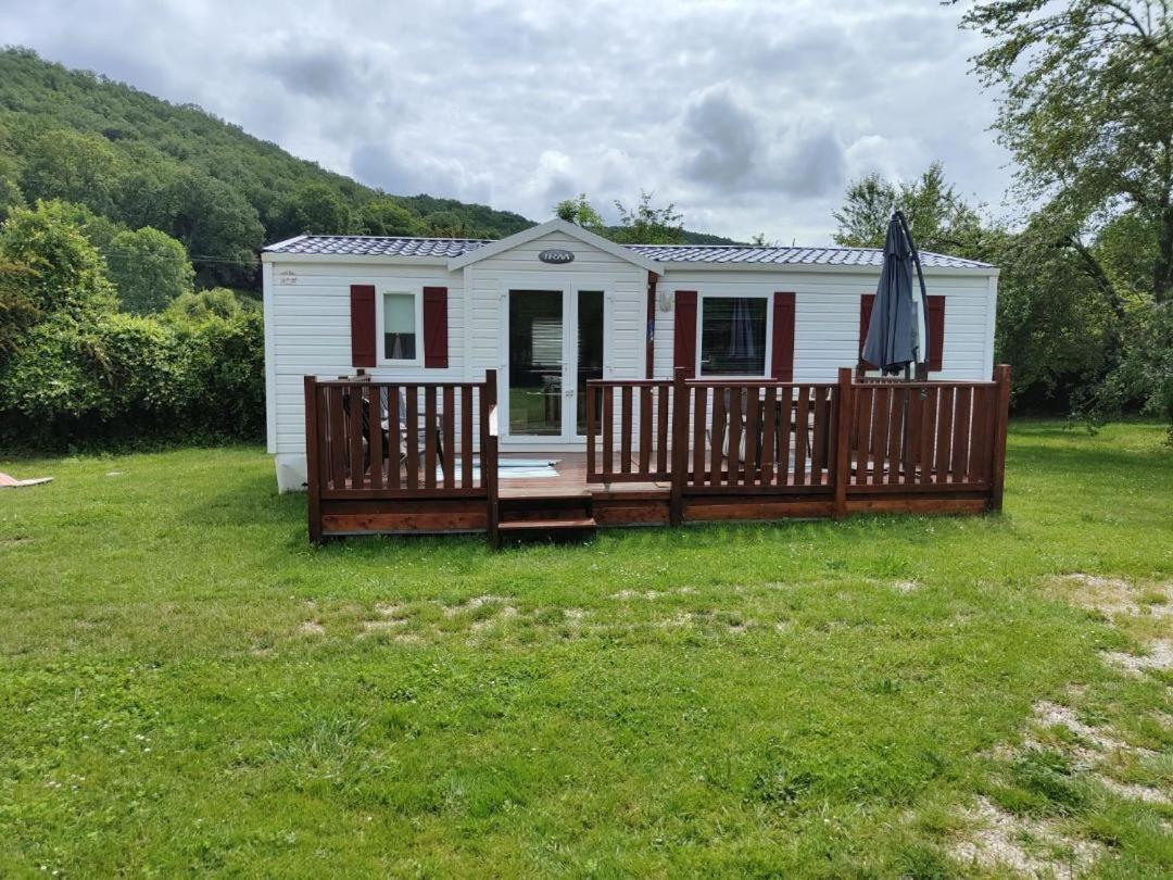 Les Chalets Salineens Salies-du-Salat Exteriör bild